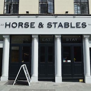 The Horse & Stables London Exterior photo