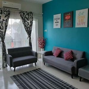 Homestay Puncak Alam Residensi Allamanda Bandar Puncak Alam Exterior photo