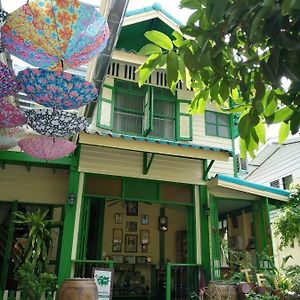 Baan Tepa Boutique House Bangkok Exterior photo