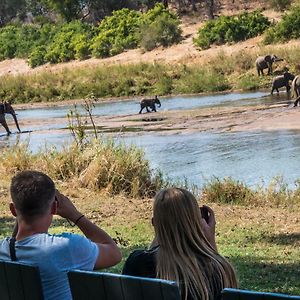 Maninghi Lodge Balule Game Reserve Exterior photo