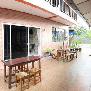 Appartement Sirikul Mansion à Nai Yang Beach Exterior photo