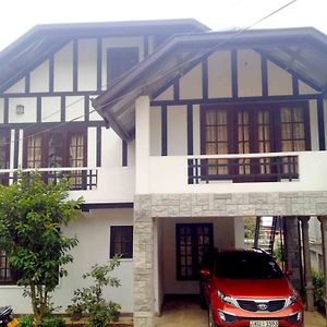 Nuwara Eliya Homestay Exterior photo