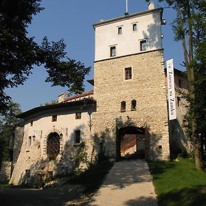 Zamek Korzkiew Exterior photo