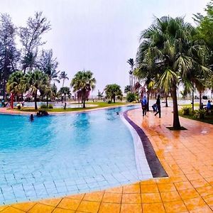 De Rhu Beach Resort Kuantan Exterior photo