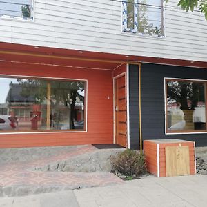 Hostal Baquedano Albergue Puerto Natales Exterior photo