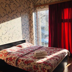 Visit Hotel Tbilissi Exterior photo