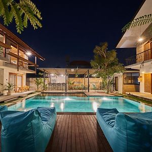 Kubu Tropis Hotell Ubud Exterior photo