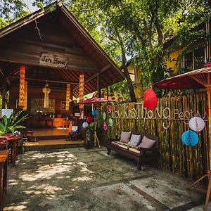 Joy'S House & Tour Chiang Mai Exterior photo