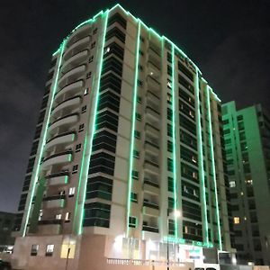 Boulevard City Suites Hotel Apartments Dubái Exterior photo