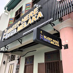 Sleep Here Hostel, Melaka Exterior photo