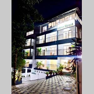 Green Royale Living Spaces - Luxury Serviced Apartments Thiruvananthapuram Exterior photo