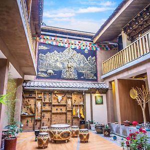 Blossom Dynasty Inn Shangri-La Exterior photo