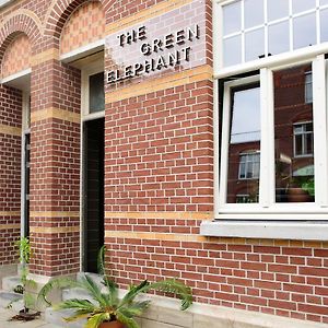 The Green Elephant Hostel&Spa Maastricht Exterior photo