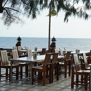 Andaman Beach Resort Koh Jum Exterior photo