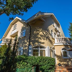 Villa Rosa Hajdúszoboszló Exterior photo