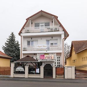 Angyal Panzio Hajduszoboszlo Exterior photo