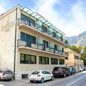 Hotel Porto In Cattaro Exterior photo