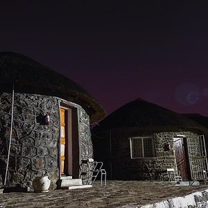 Mants'Ebo Guest House Mokhotlong Exterior photo