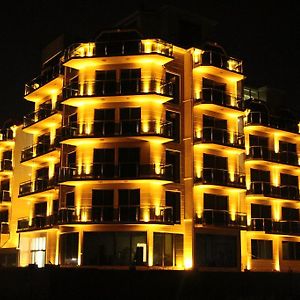 Legacy Hotel Batum Exterior photo