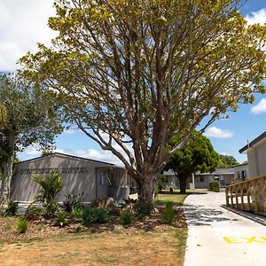 Peninsula Motel Whitianga Exterior photo